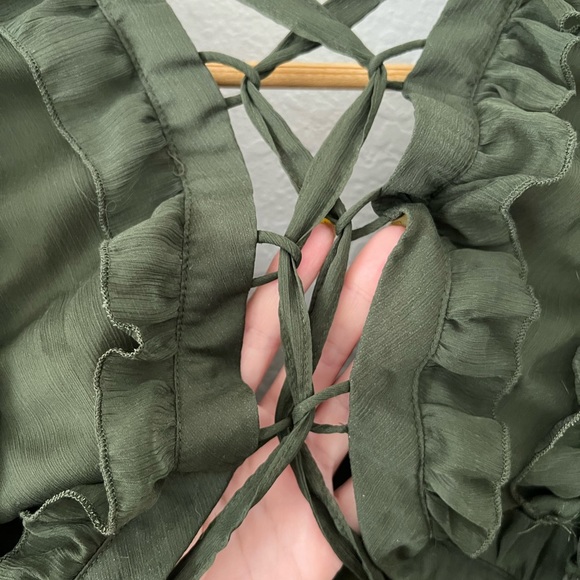 Vici | Green Dress - Picture 10 of 11